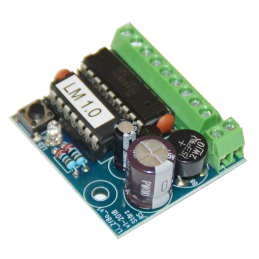 Das Lichtmodul LM-PIC ist ein kleiner Baustein mit 8 Lichtausgängen welche über verschiedene Betriebsarten zeitlich im Ablauf gesteuert werden.
